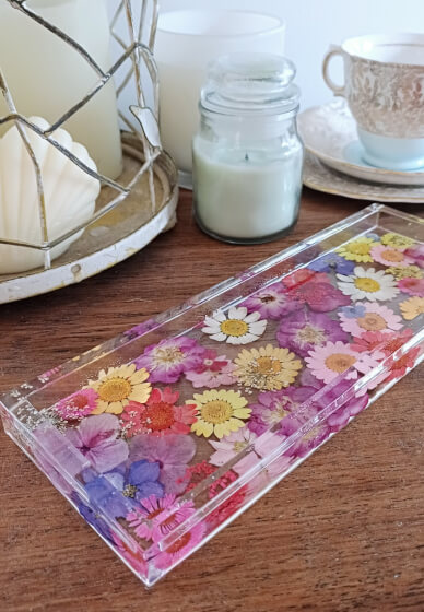 Resin Casting Workshop: Using Dried Flowers