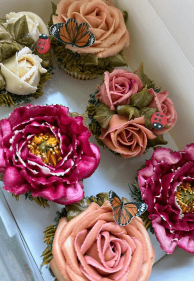 Rose and Peony Cupcake Decorating Workshop
