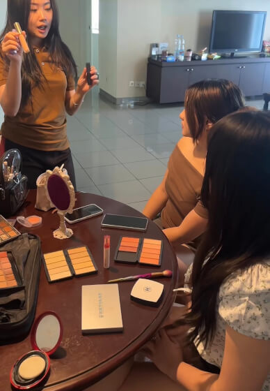 Semi Private Self Makeup Class