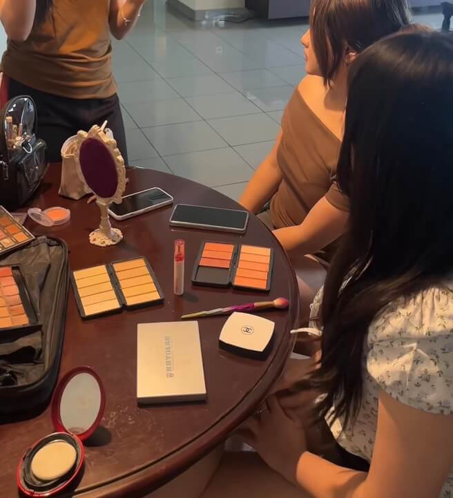 Semi Private Self Makeup Class