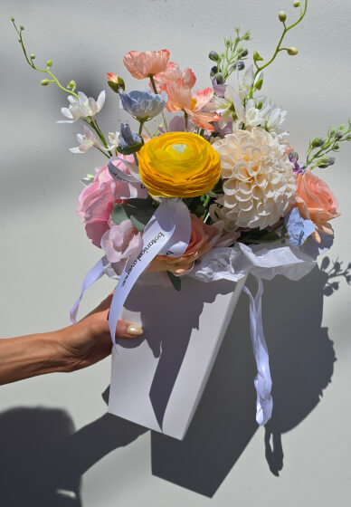 Sip and Stem Floral Arranging Class