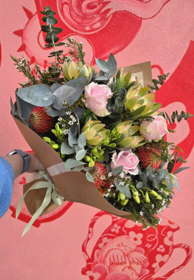 Sips and Snips Floristry Workshop: Hand Tied Arrangement