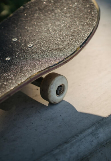 Skate Mates: Learn to Skateboard