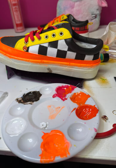 Sneaker Freaker: Sneaker Painting Workshop