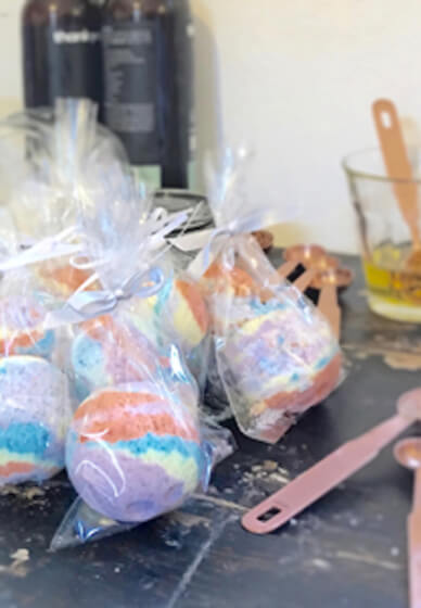 Soaps and Fizzers Workshop for Tweens and Teens