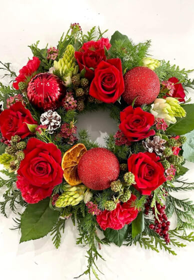 Team Building Fresh Christmas Wreath Workshop for Beginners