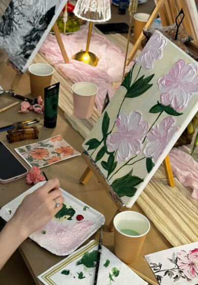 Textured Paint and Sip Workshop