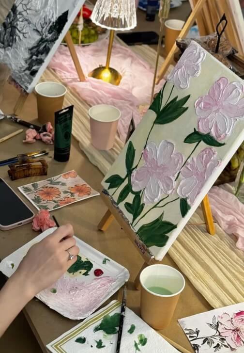 Textured Paint and Sip Workshop