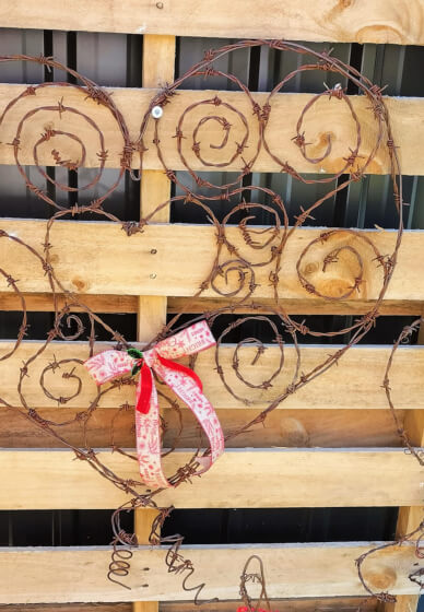 The Embellished Heart of Wire Workshop