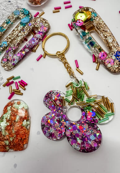 UV Resin Accessories Workshop for Tweens and Teens
