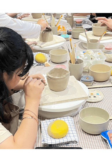 1 Hour Hand Building Taster Class for Teens