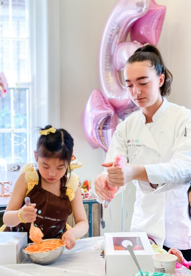 1.5 Hour Kids Cupcake Decorating Class