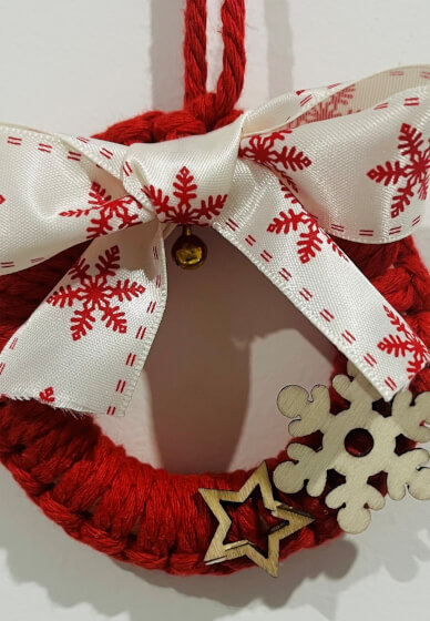 A Handmade Christmas: Macrame Ornament Worksop