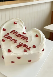 A Heart for Mum: Mother's Day Cake Workshop