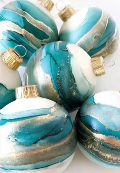 Alcohol Ink Glass Christmas Ornament Workshop