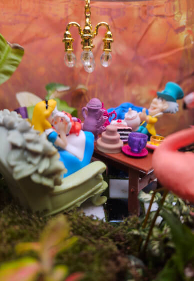 Alice in Wonderland Terrarium Workshop