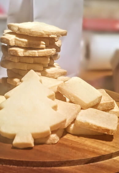 Bake and Decorate Christmas Cookie Class