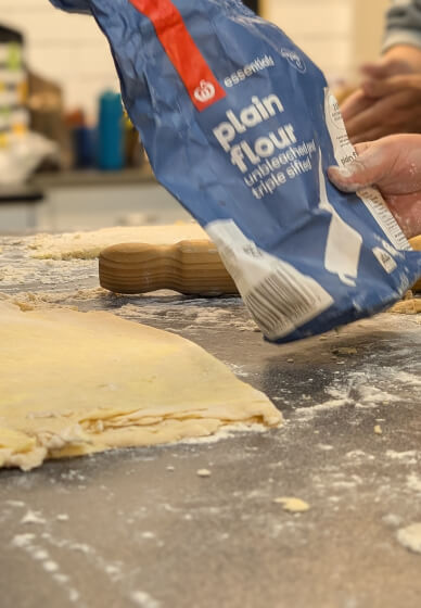 Bake and Decorate Christmas Cookie Class