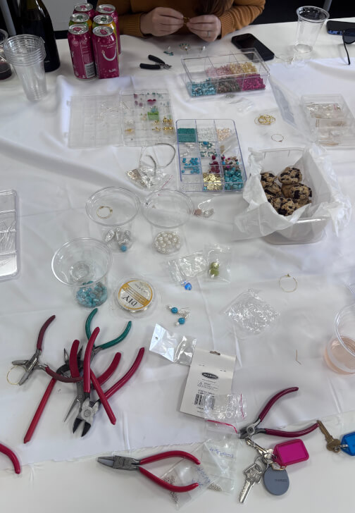 Beaded Jewellery Making Class with Pearls and Gemstones