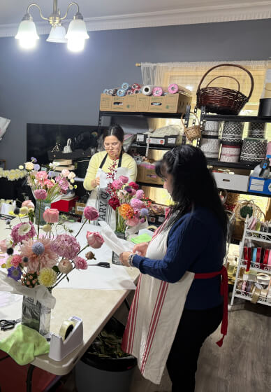 European Peonies Bouquet Workshop for Beginners