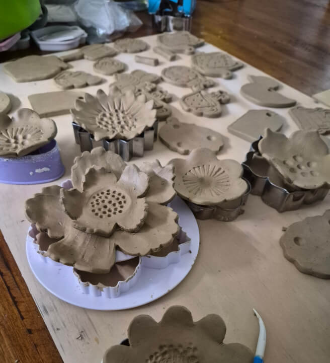 Hand-Build Bee Feeder and Petal Mug Class