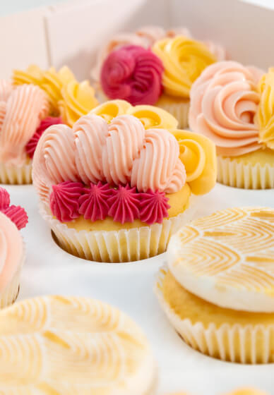 Beginner Buttercream Cupcakes Class - Modern Cupcakes