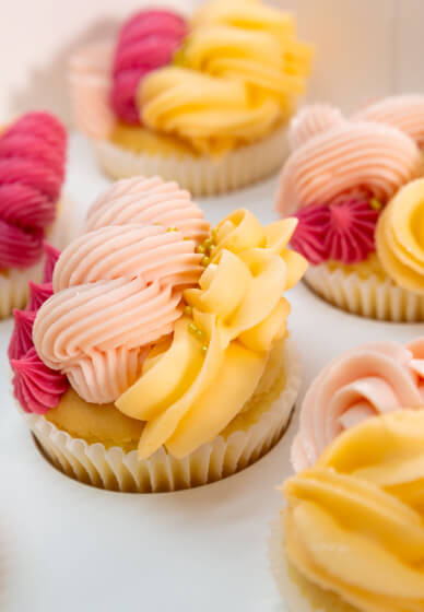 Beginner Buttercream Cupcakes Class - Modern Cupcakes