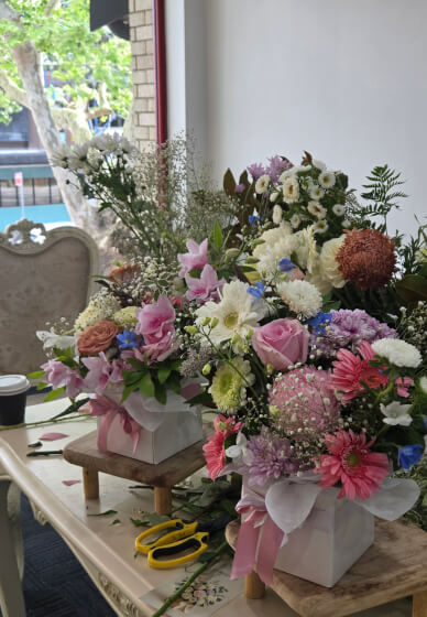 Beginner Fresh Flower Arrangement Workshop