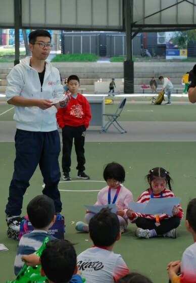 Beginner Roller Skating Class for Ages 5 to 18