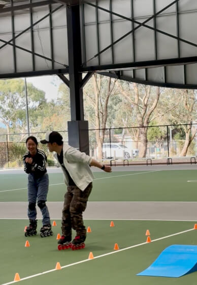 Beginner Roller Skating Class for Ages 5 to 18