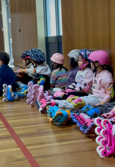 Beginner Skating Course for Aged 5 to 18 at Ivanhoe East