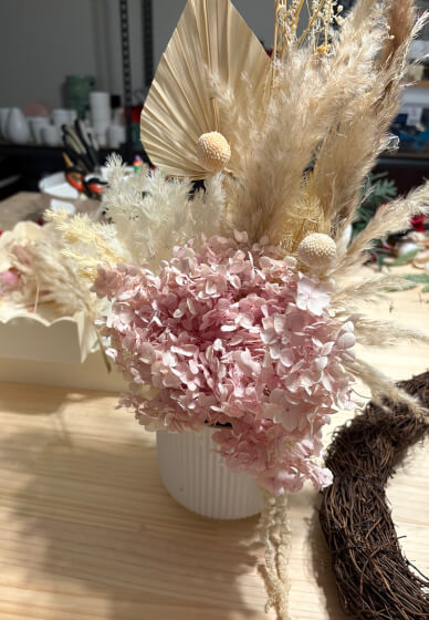 Beginner's Dried and Artificial Floral Arrangement Workshop