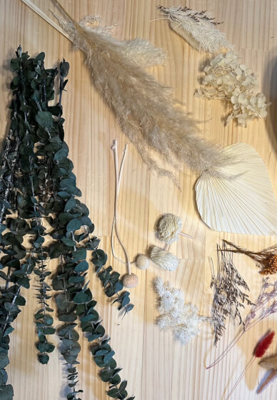 Beginner's Dried and Artificial Floral Arrangement Workshop