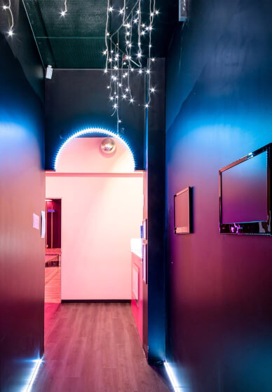 Beginners Pole Dance Class