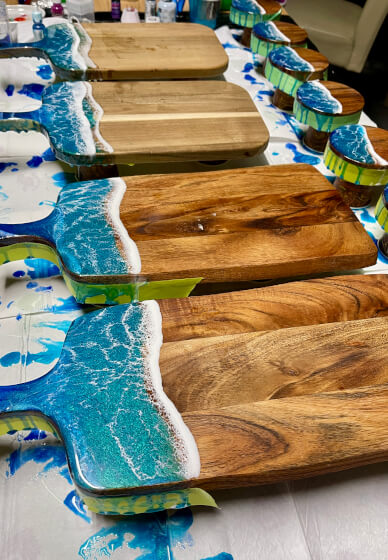 Beginners Resin Ocean Cheeseboard Workshop