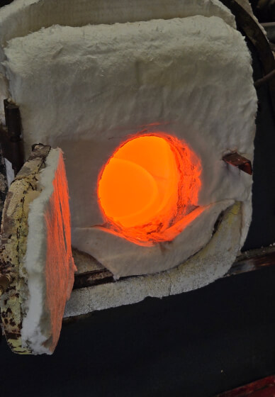 Besties Glass Blowing Workshop for Two People with Free Tee
