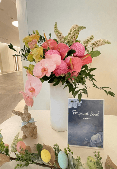 Blush and Bloom Flower Arrangements Workshop
