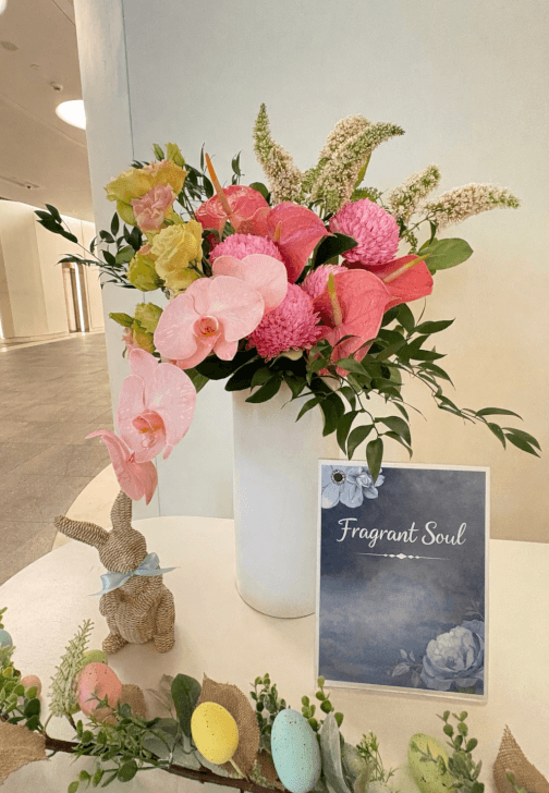 Blush and Bloom Flower Arrangements Workshop