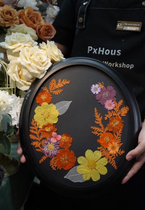 Botanical Oval Frame Art Workshop