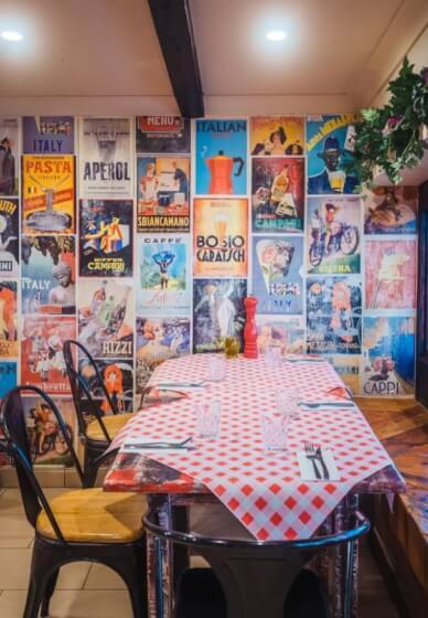 Festive Paint and Brunch Class in Brookvale