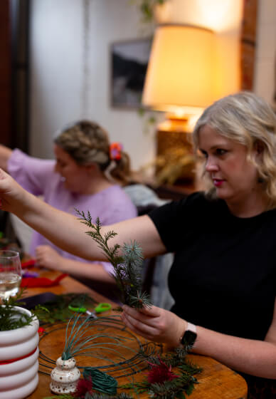 Build a Fresh Christmas Wreath Workshop