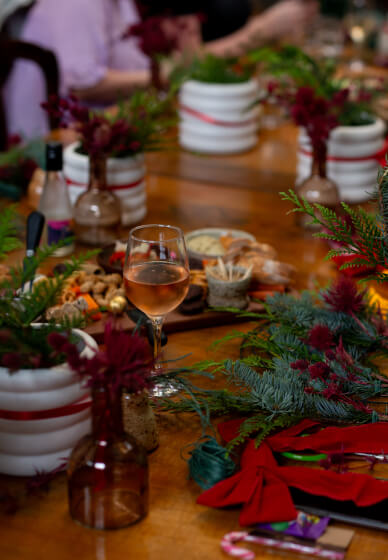 Build a Fresh Christmas Wreath Workshop