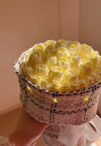 Buttercream Floral Cake Decorating Class