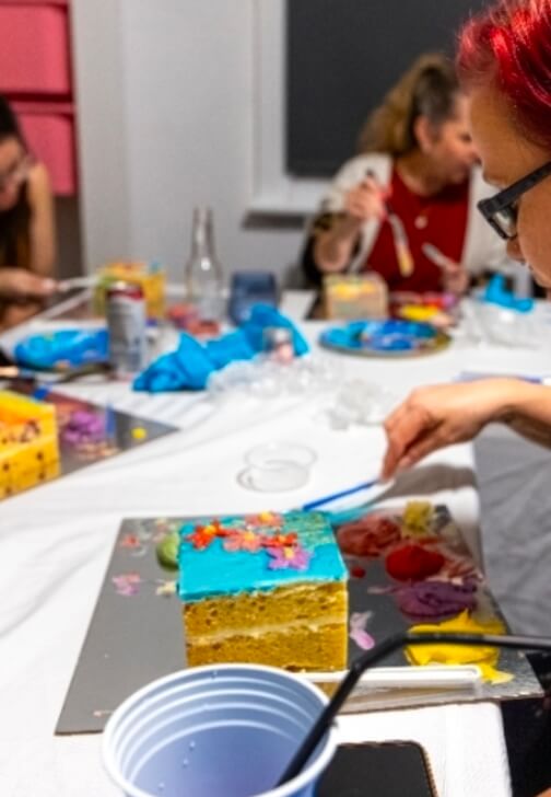Cake and Sip Class
