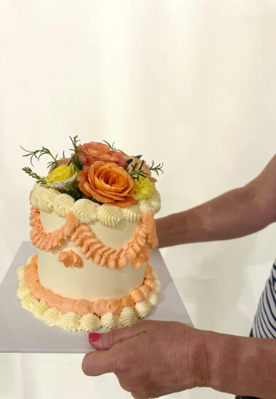 Cake Decorating Workshop: Lambeth Method