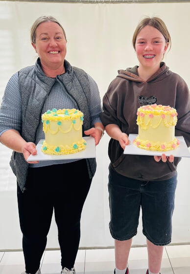 Cake Decorating Workshop: Lambeth Method