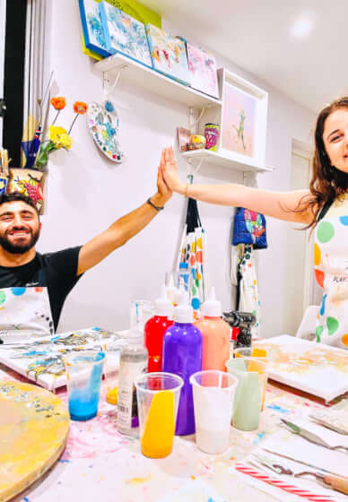 Chain Technique Fluid Art Pour Class and Sip