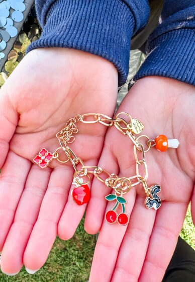 Charm Bar: Create Your Own Charm Jewelry DIY Kids Workshop