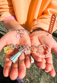 Charm Bar: Create Your Own Charm Jewelry DIY Kids Workshop