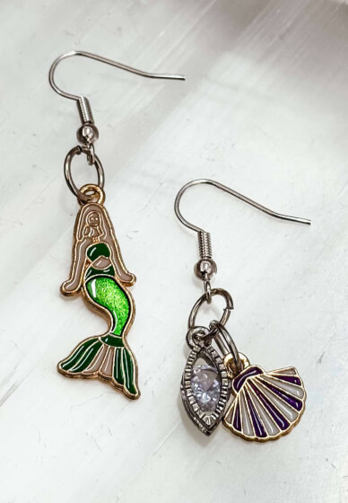 Charm Bar: Create Your Own Charm Jewelry DIY Kids Workshop